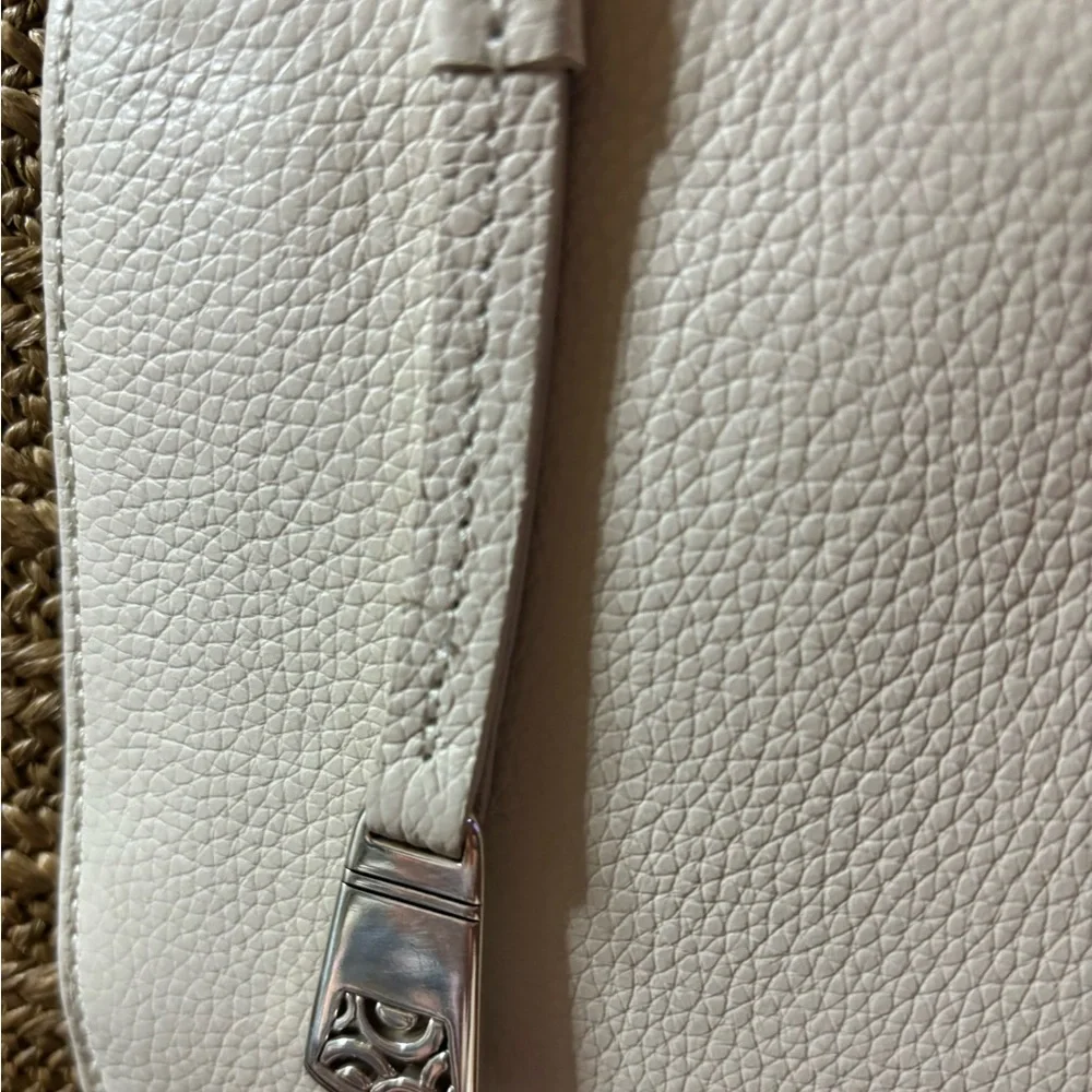 **Brighten your bag, white straw organizer - Picture 5 of 8